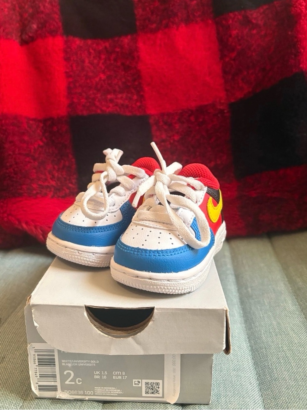 Nike Kids Uno Red/Blue/White/Yellow Low-Top Sneakers
